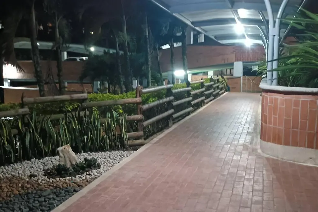Los Mejores Atardeceres Envigado 0*,  Colombia